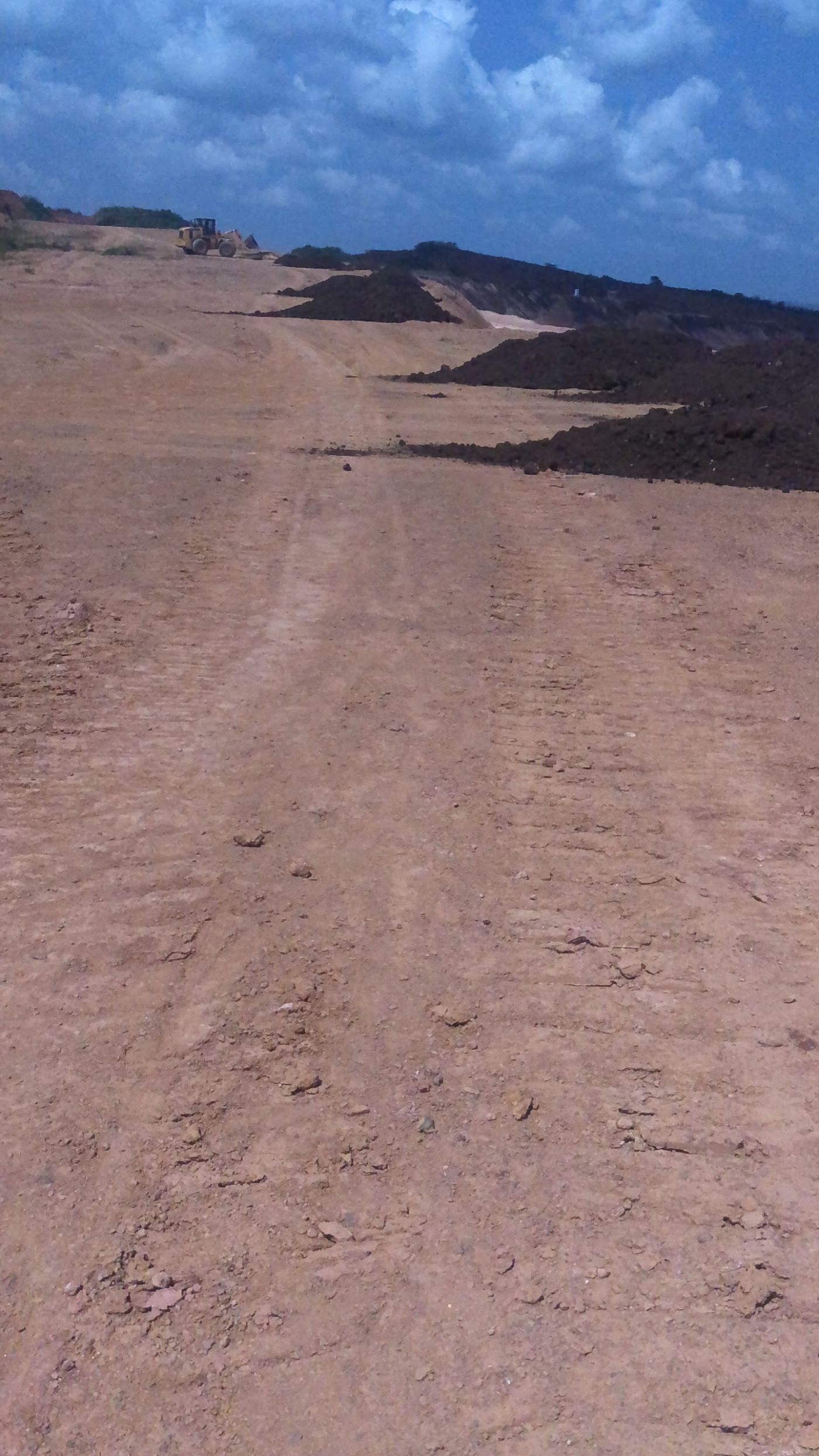 40 Acres of Leveled Private Mailo, 3km from the Lungala Interchange – Katende — photo 6