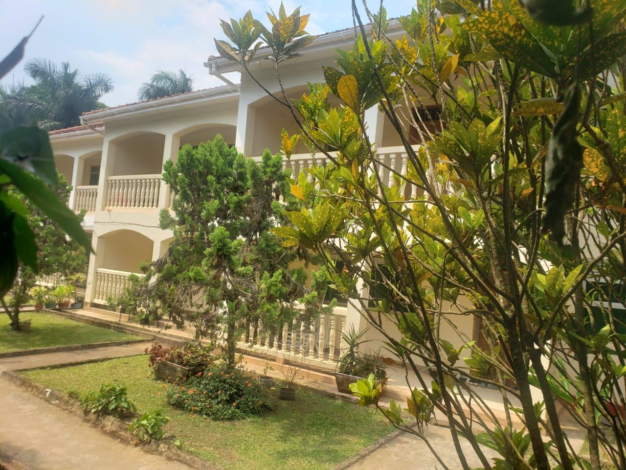 Two 6-Bedroom Mansions on Private Mailo – Luzira| UGX 1.3 Billion ugx — photo 2