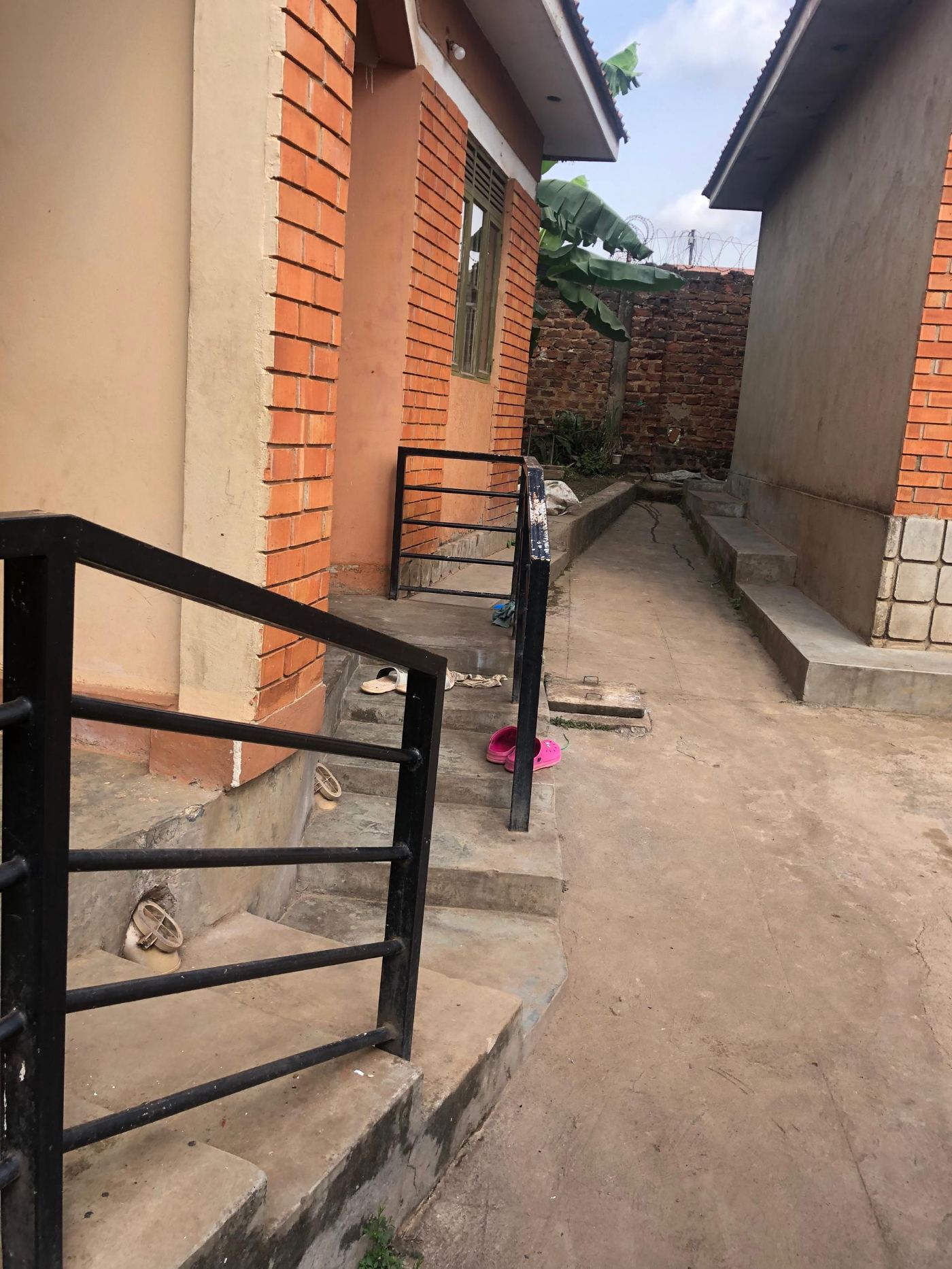 Block of 7 Rental Units on Private Mailo – Kireka Kamuli | UGX 440,000,000 — photo 2