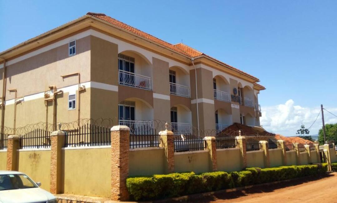 Operating 24-Room Hotel with Restaurant & Bar – Munyonyo, Gaba Road | UGX 1,800,000,000 — photo 1