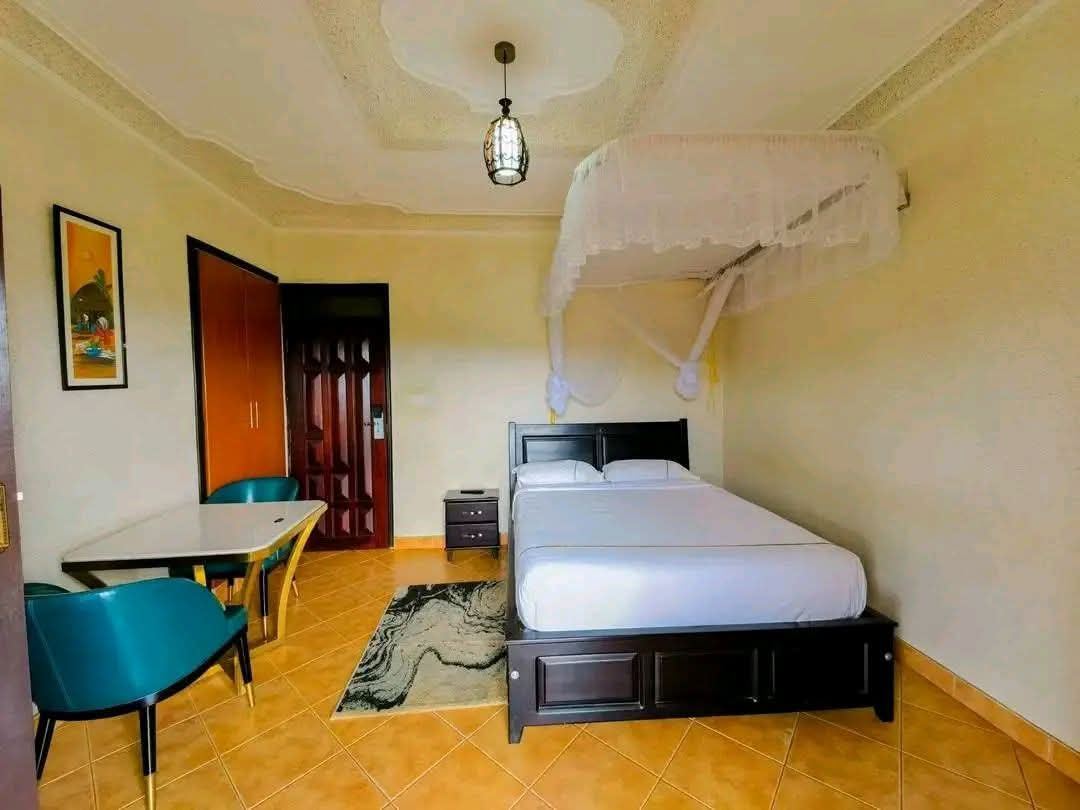 Operating 24-Room Hotel with Restaurant & Bar – Munyonyo, Gaba Road | UGX 1,800,000,000 — photo 3