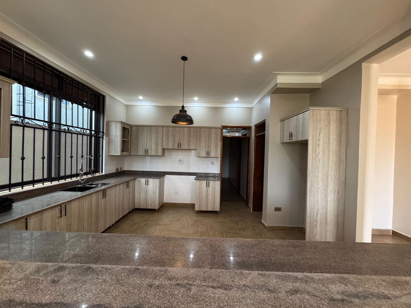 Two Elegant 6-Bedroom Houses for Sale in Seta–Magere near Buwate and Kira – UGX 950 Million each — photo 2
