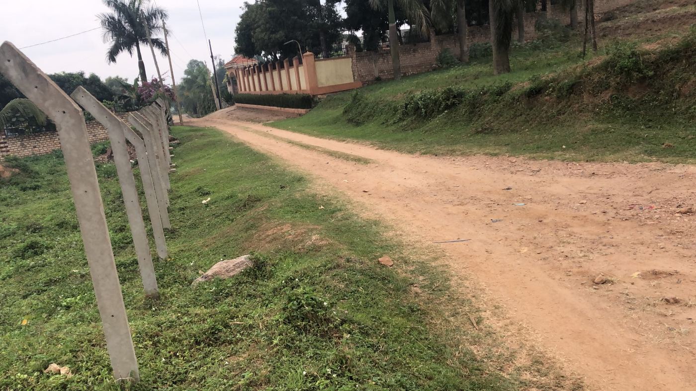 50 Decimals in an Established Exclusive Neighborhood – Kajjansi | UGX 400,000,000 — photo 7