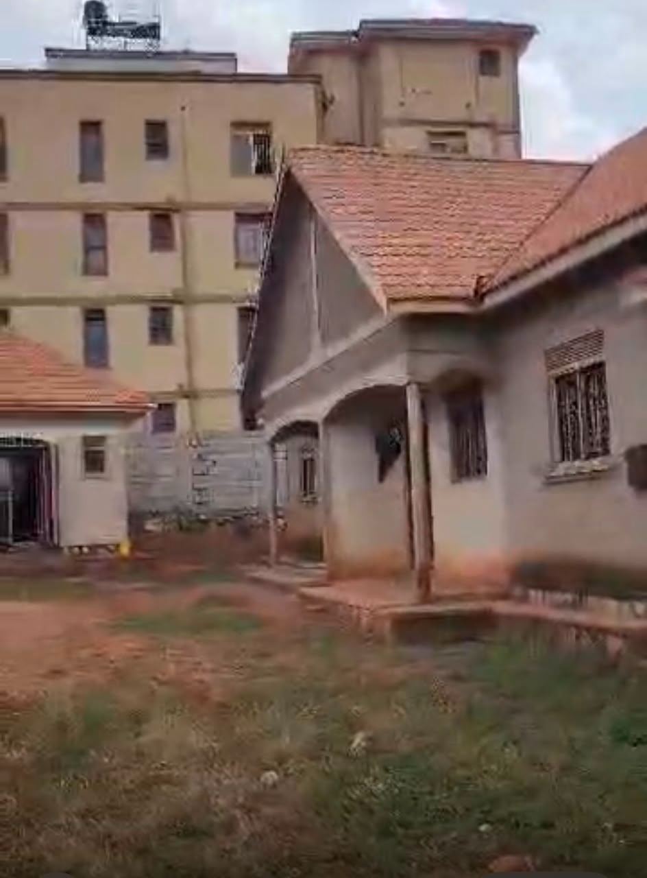 25 Decimals with 2-Bedroom Houses – Kira | UGX 600,000,000 — photo 1