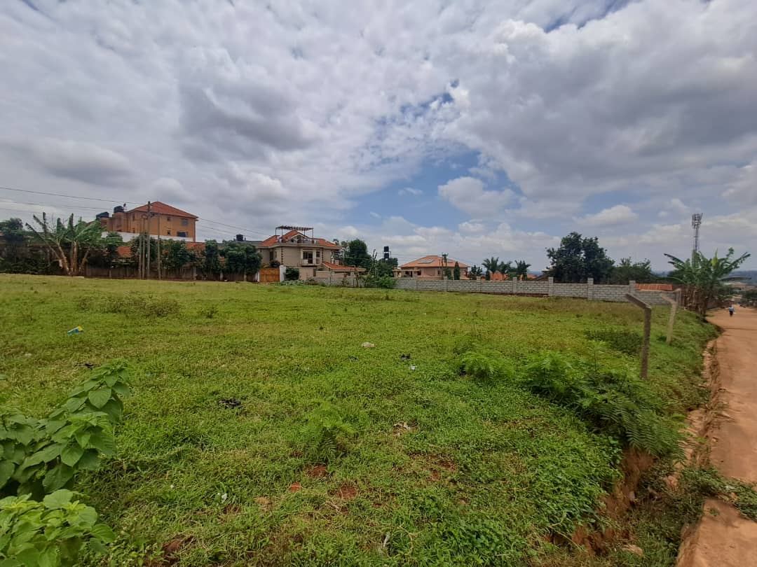 40 Decimals in an Established Suburb – Kyanja | UGX 850,000,000 — photo 1