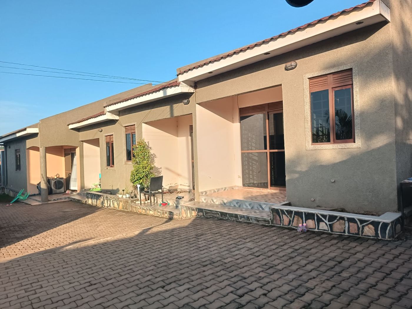 4 Rental Units Earning UGX 2M/Month – Nsasa Estate, Kira | UGX 210,000,000 — photo 1