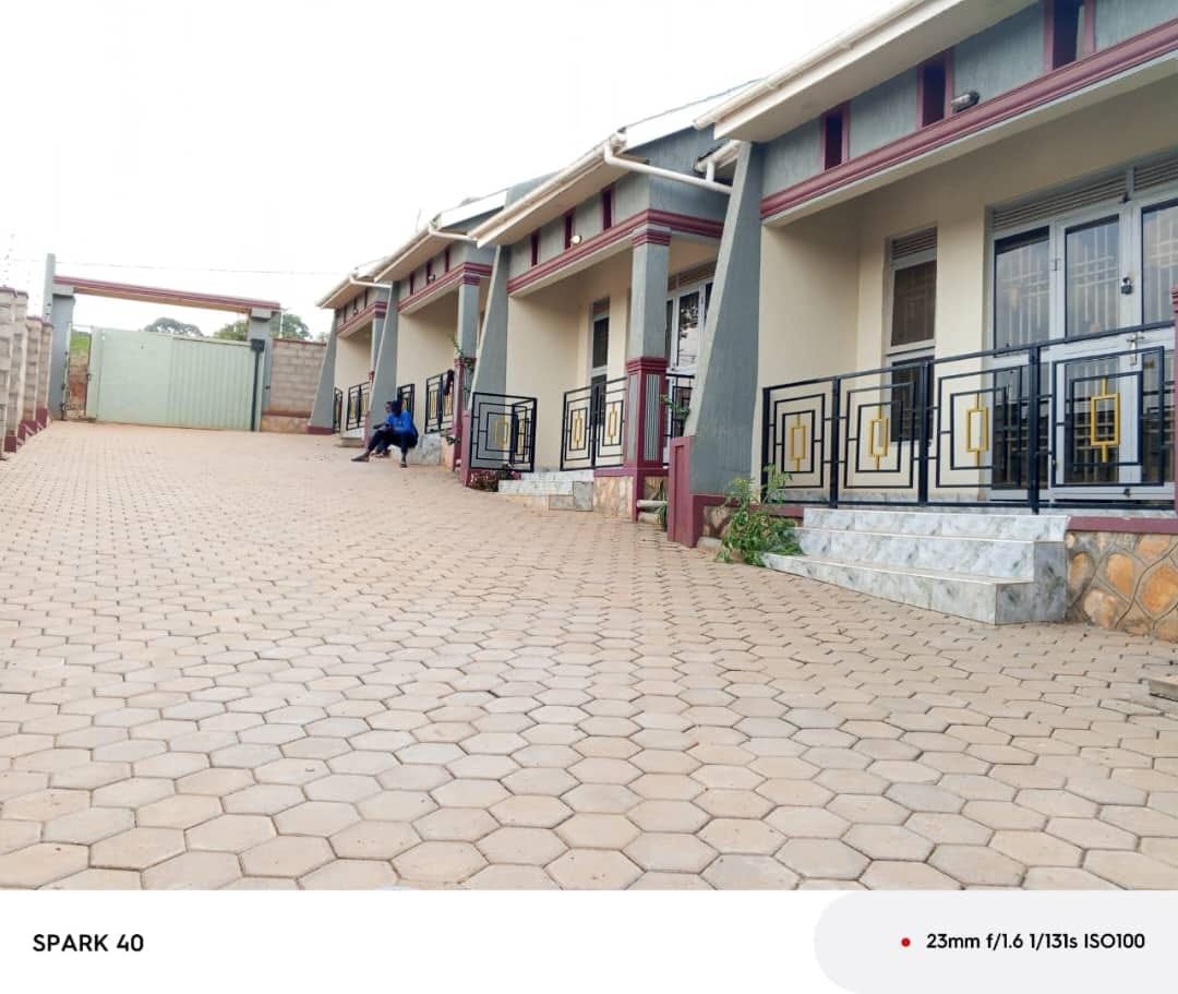 6 One-Bedroom Rentals Earning UGX 3.9M/Month – Namugongo | UGX 380,000,000 — photo 1