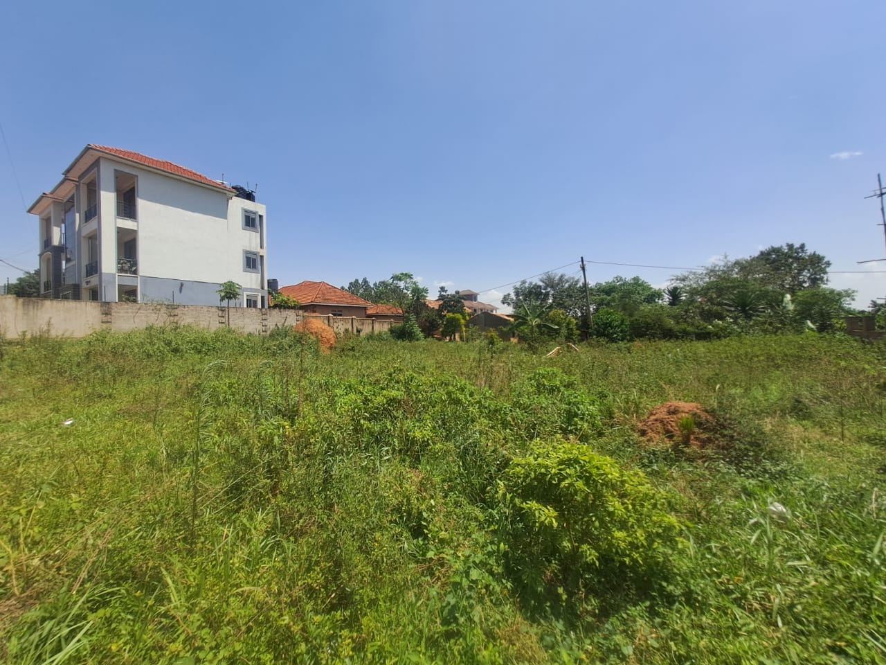 25 Decimals in an Apartment Zone – Shimoni, Kira | UGX 240,000,000 — photo 1